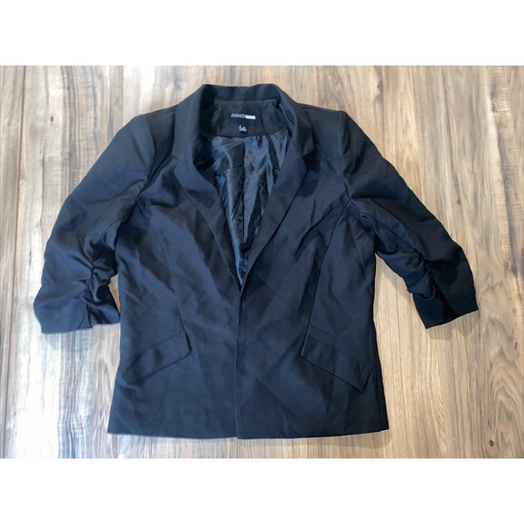 Fashion Nova Jackets & Blazers - Fashion Nova Women's Business Casual Blazer Black Size Medium 3/4 Sleeve